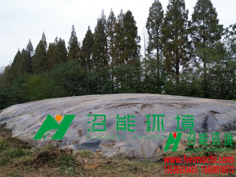 湖北潜江广华江汉油田4000立方黑膜<a href='http://www.heimochi.com' target='_blank'><u>沼气工程</u></a> 黑膜<a href='http://www.heimochi.com' target='_blank'><u>沼气池</u></a>成功案例